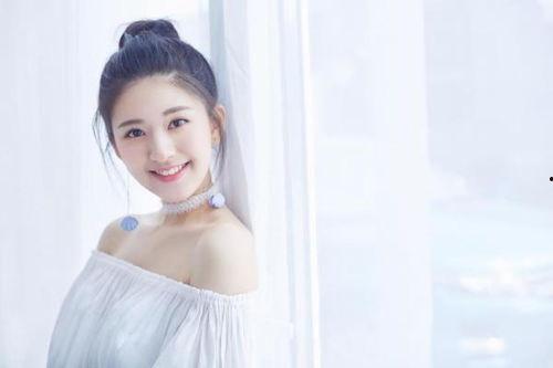 吃瓜系统满朝林默,林默的吃瓜系统传奇