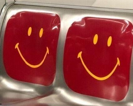 哈哈吃瓜文案短句,哈哈吃瓜文案短句集锦