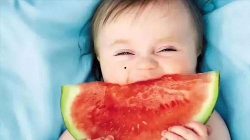 宝宝便秘吃西葫瓜,西葫芦瓜助力宝宝缓解便秘困扰