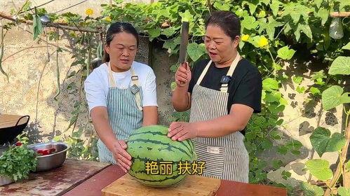 瓜酱吃西瓜,夏日消暑新风尚