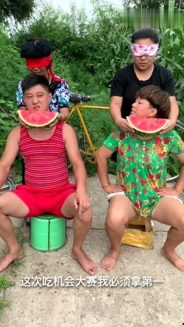 日本老奶奶吃瓜,传统与时尚的完美融合