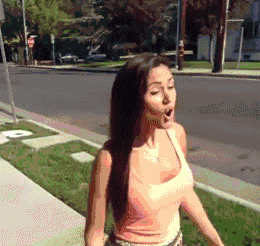 梳头吃瓜gif,笑看人生百态