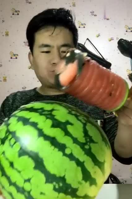 周子仡Leo吃瓜,吃瓜群众的美食之旅