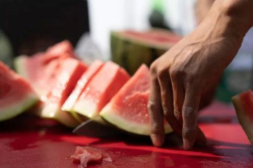 突破生理极限吃瓜,揭秘突破生理极限的惊人吃瓜记录