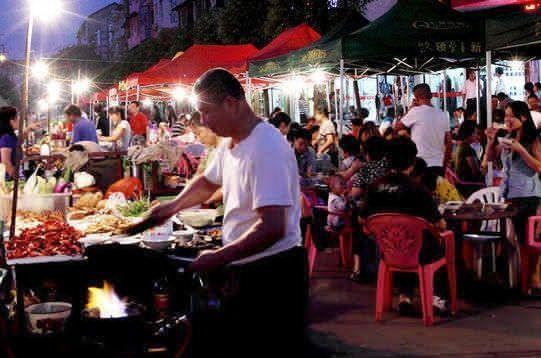 夜宵吃瓜群众视频,跟随吃瓜群众探寻美食与欢乐的交织