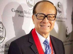 李嘉诚吃瓜的视频